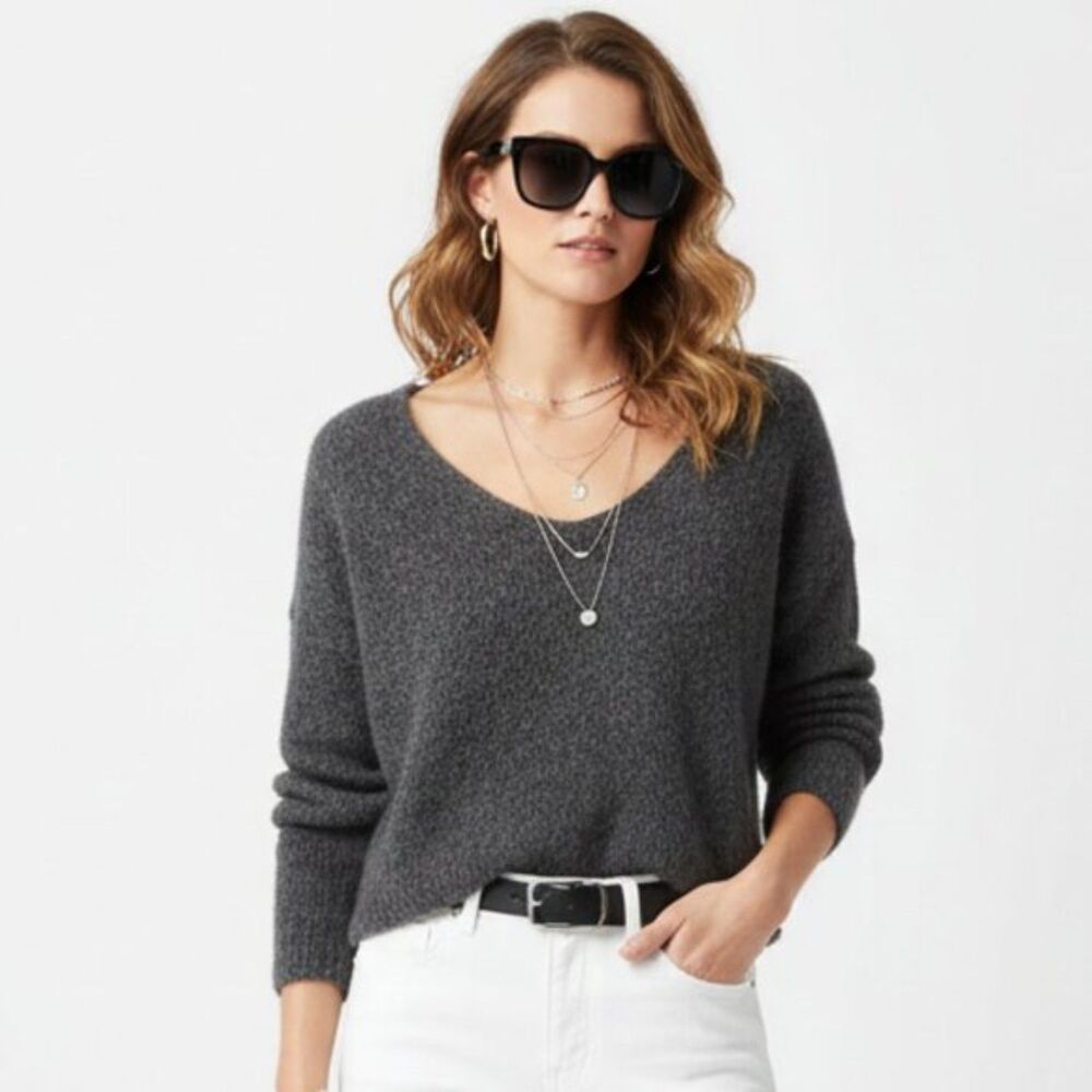 Free People Gray Cropped Long Sleeve Alpaca Wool V Neck Sweater M